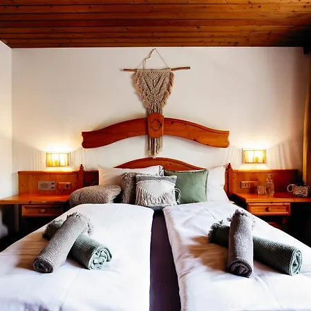 Pinetree Lodge Mayrhofen Exterior photo