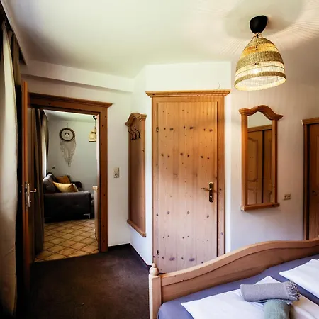 Pinetree Lodge Mayrhofen Exterior photo
